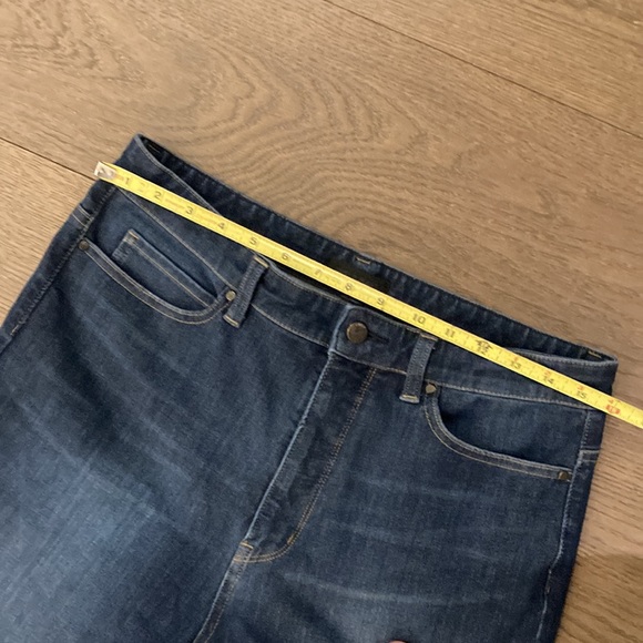 Uniqlo Women’s Jeans Skinny Tapered High Rise 32 - Picture 4 of 7